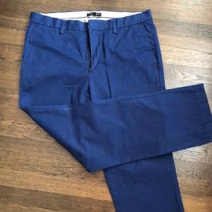 NWOT Men’s Banana Emerson Chino